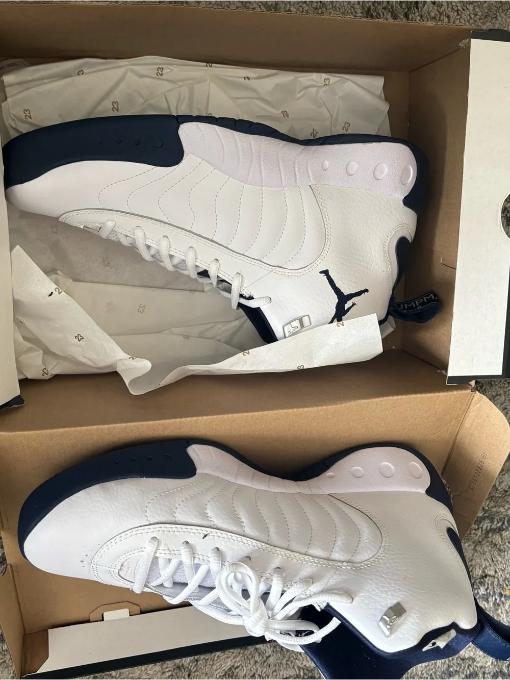 Jordan clean white